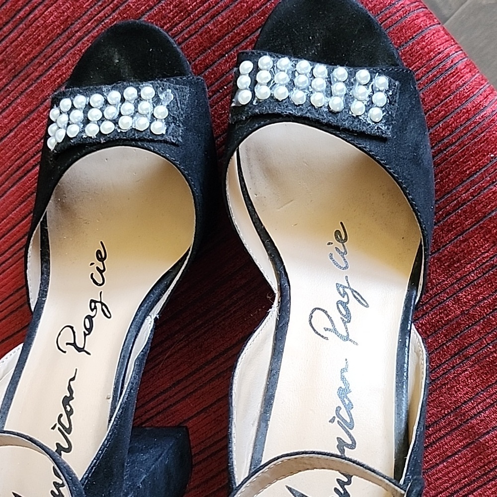 Shoes - Picture 5 of 5